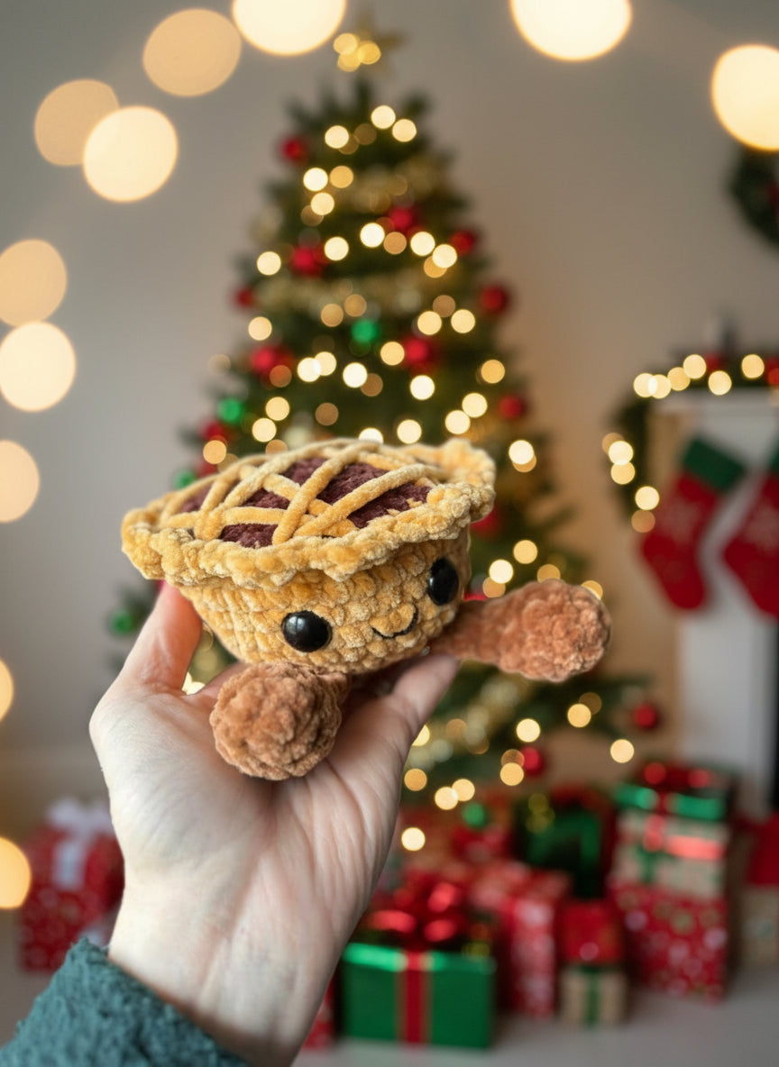 Crocheted Mince Pie with face and legs