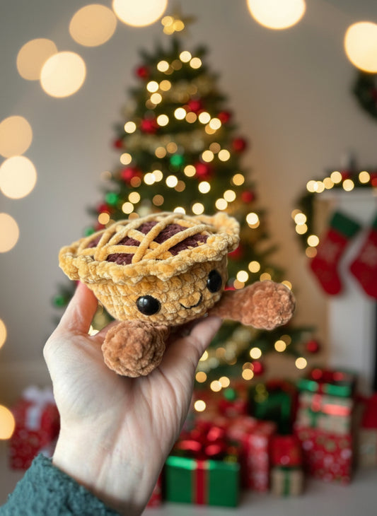 Crocheted Mince Pie with face and legs