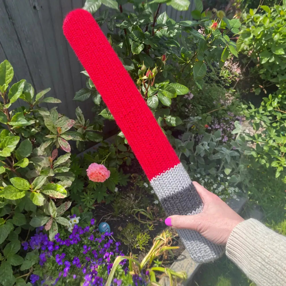 Knitted Lightsabre - Red - GIFT